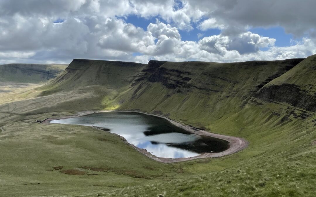 Wild Camp Experience 18th & 19th May 2024: Bannau Brycheiniog (Brecon Beacons)